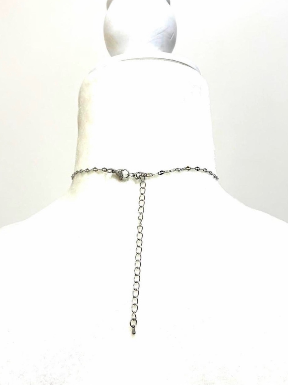 Choker - Picture 2 of 2
